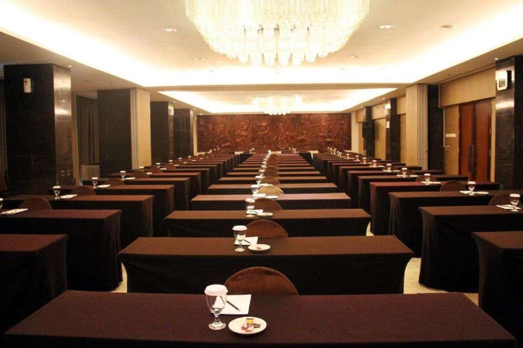 Mitra Bandung Hotel Dış mekan fotoğraf